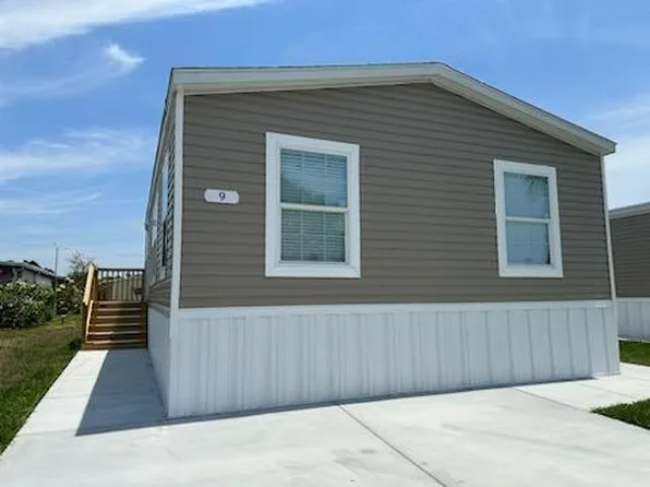 2334 42nd Ave N #9, Saint Petersburg, FL 33714