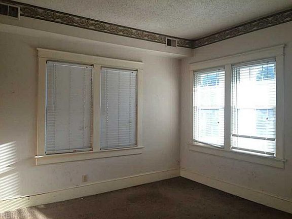 5th image of 4305 Newport Ave APT 4
