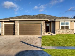 221 NE Megan Ave, Elkhart, IA 50073