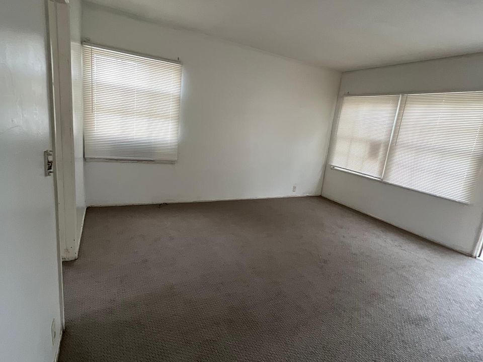 2nd image of 8585 Bennett Ave #2