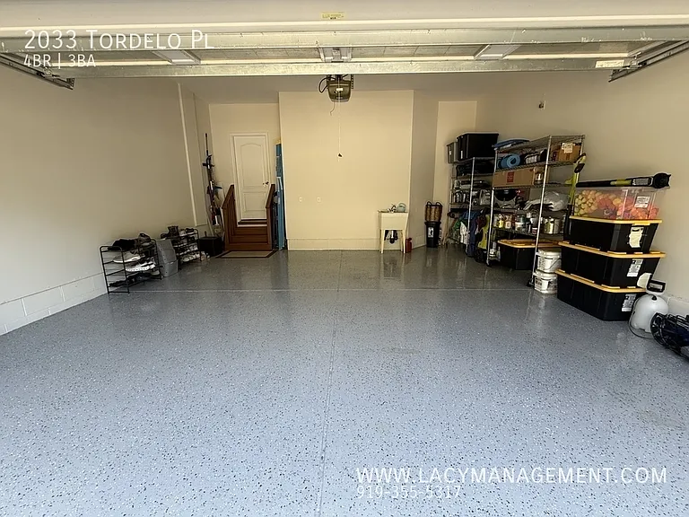 2033 Tordelo Pl — Photo 34