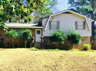 8262 Chestnut Dr, Jonesboro, GA 30238