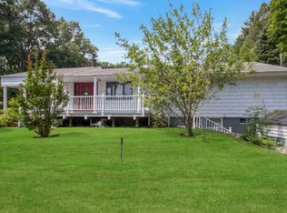 175 Dix Hills Rd, Dix Hills, NY 11746