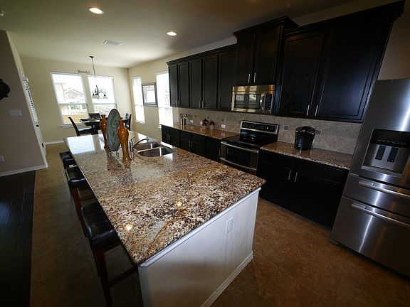 5th image of 3708 Rusack Dr