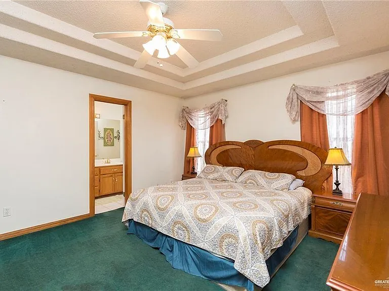 1801 Crown Pointe Blvd — Photo 9