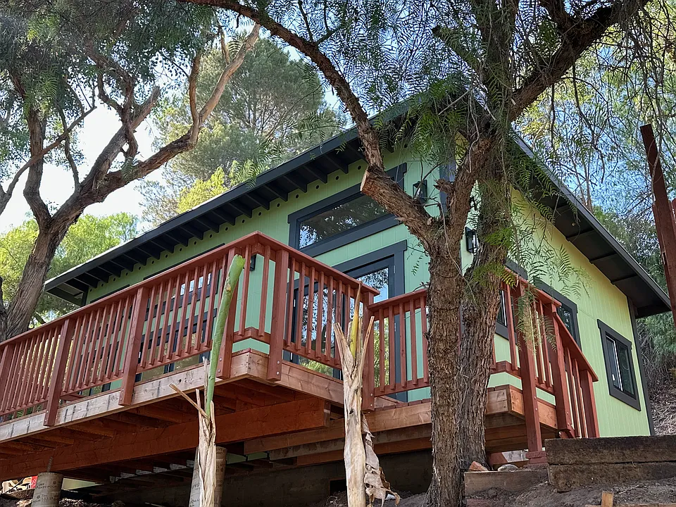 1501 Old Topanga Canyon Rd #2