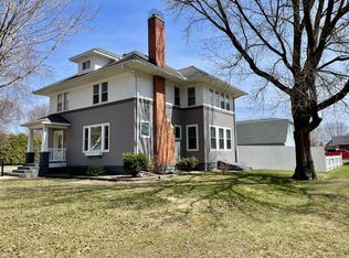 335 N Marshall Ave, Springfield, MN 56087