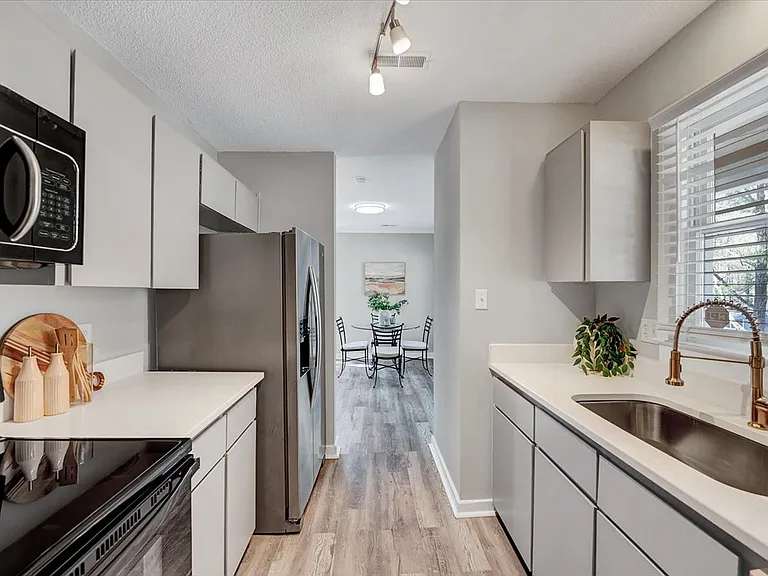 150 Carmichael Ct #150 — Photo 5