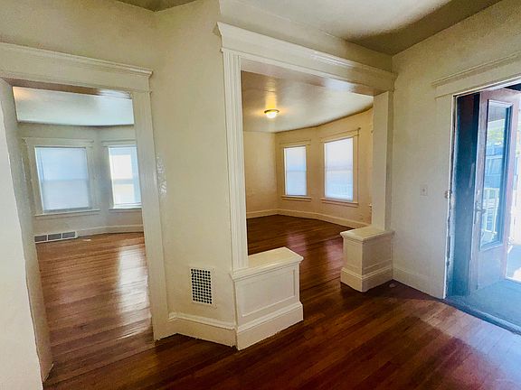 3rd image of 962-964 Howard Ave #1