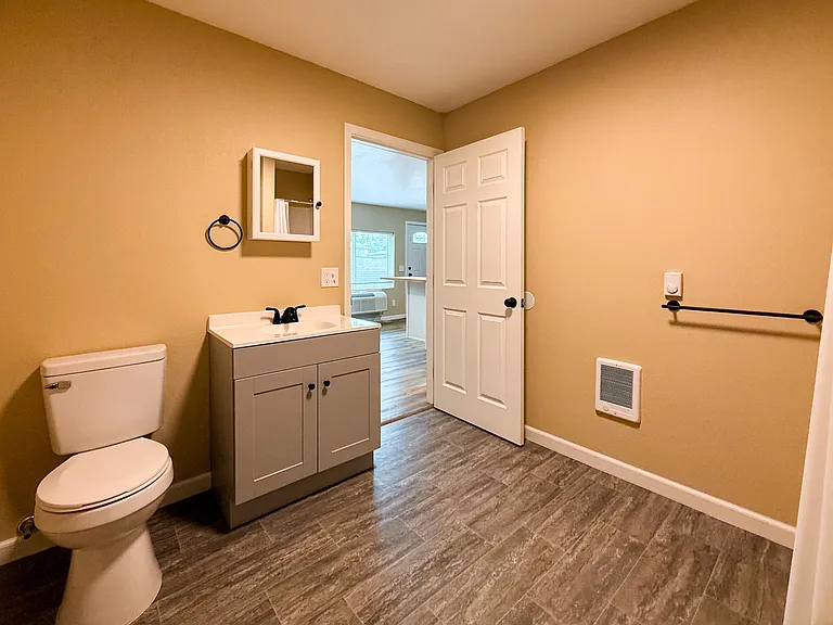 501 E 2nd Ave #5 — Photo 11