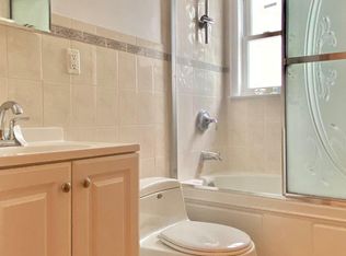 16463 Underhill Ave, Fresh Meadows, NY 11365