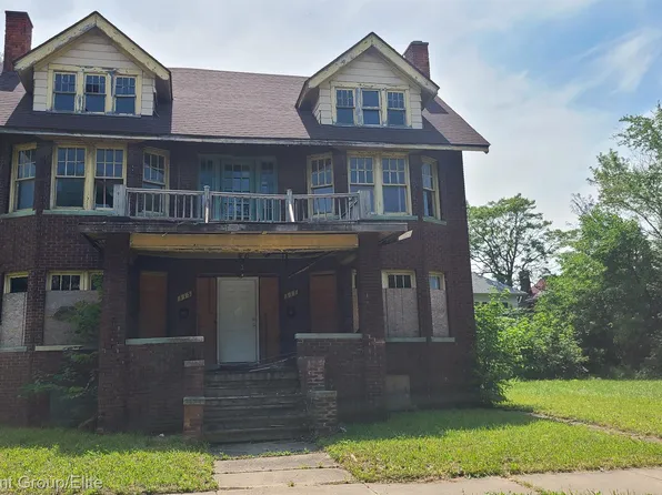 315 Tuxedo St, Highland Park, MI 48203