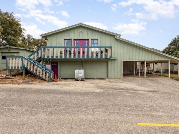 22101 400th Ave, Spicewood, TX 78669