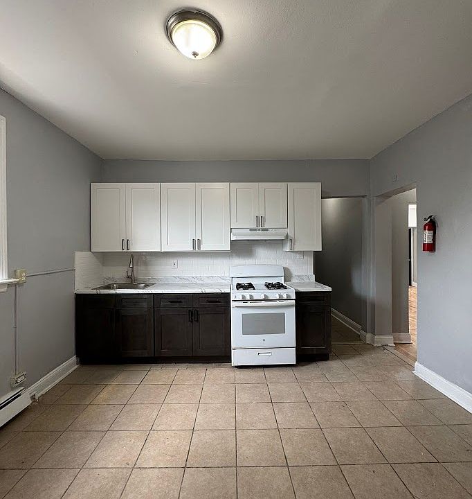 1st image of 138-140 Clinton Ave #2RR