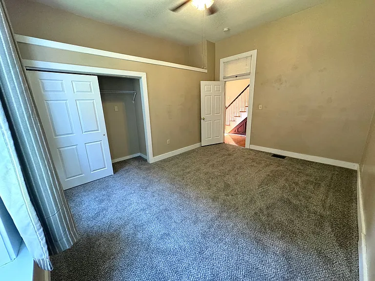 337 N Ellis St — Photo 17