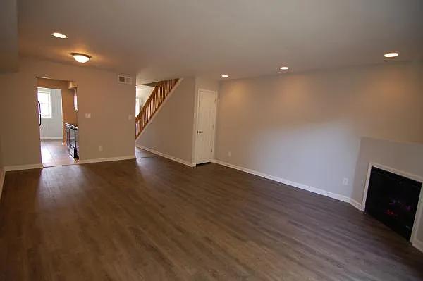 Private Reserve Townhomes — Photo 3