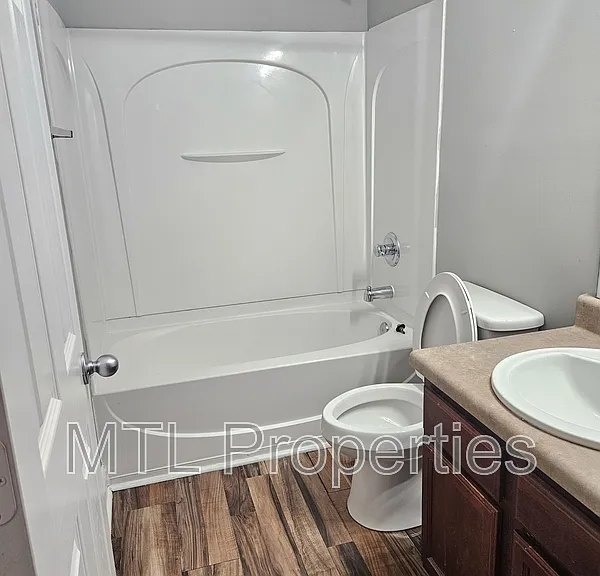 302 Nanny Point Dr — Photo 13