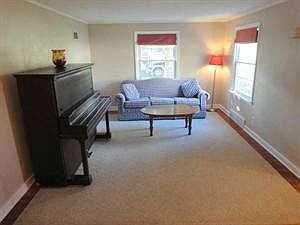 4th image of 8585 Sunset Dr