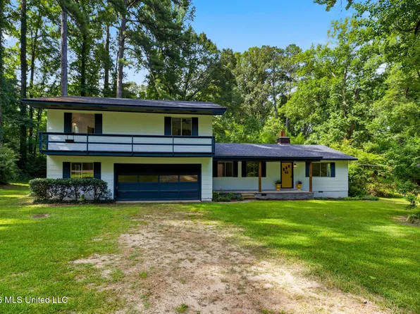 106 Pine Ridge Rd, Florence, MS 39073
