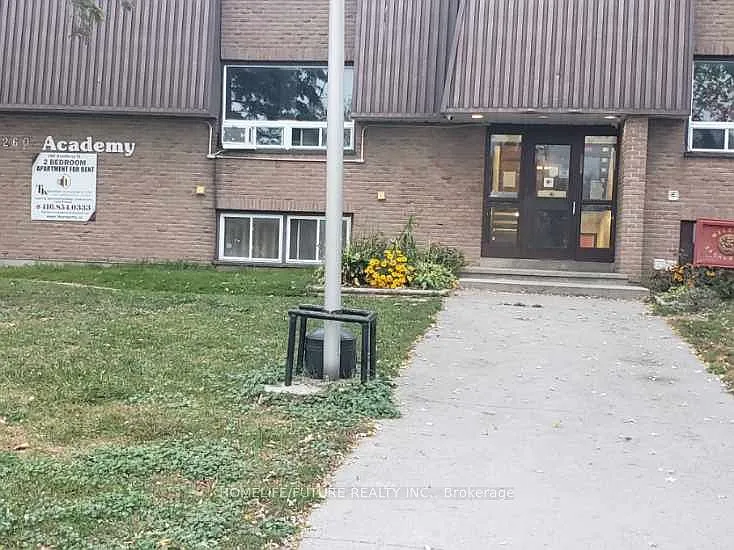 2 bed, $1,300 — Photo 2
