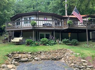 348 River Rd #1, Banner Elk, NC 28604