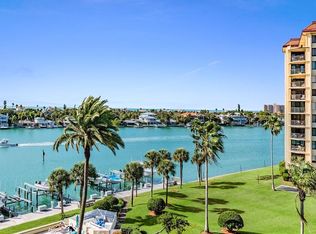 690 Island Way APT 605, Clearwater, FL 33767