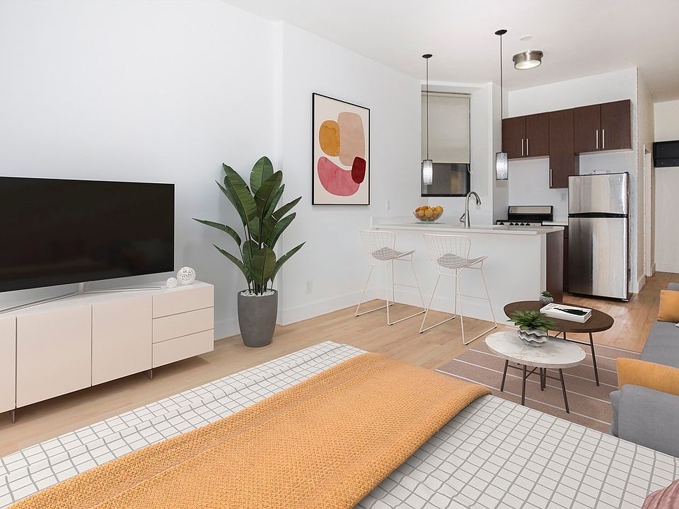 1st image of 577 2nd Ave #2R1