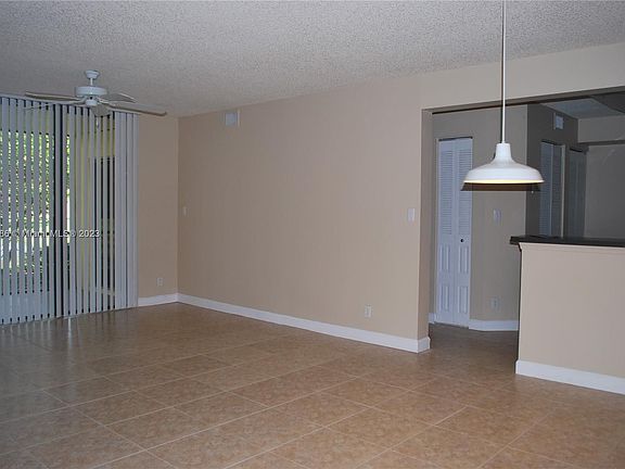 3rd image of 10101 W Sunrise Blvd APT 102