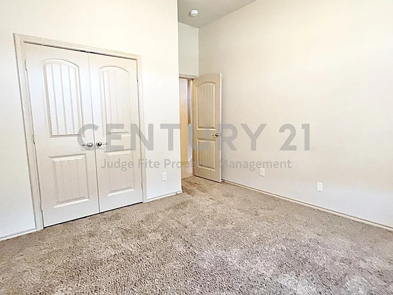 3125 Buckthorn Ln — Photo 9