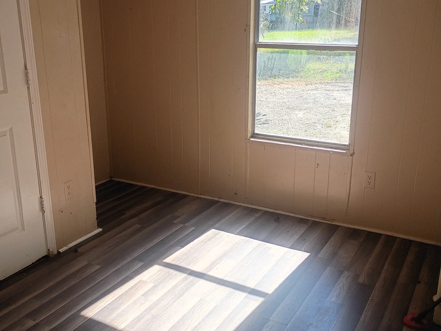 2 bed, 702 sqft, $1,000 — Photo 2
