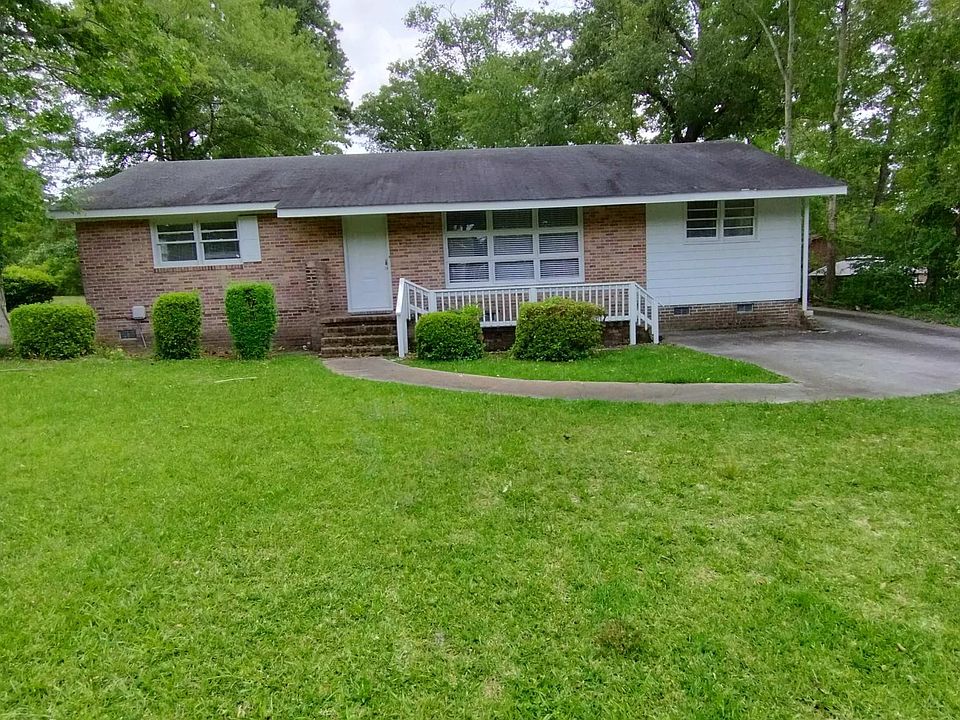 1st image of 820 Dantzler St