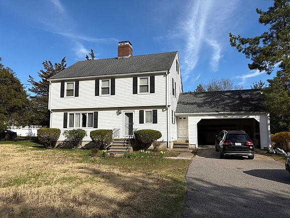 2nd image of 726 Blue Hill Ave