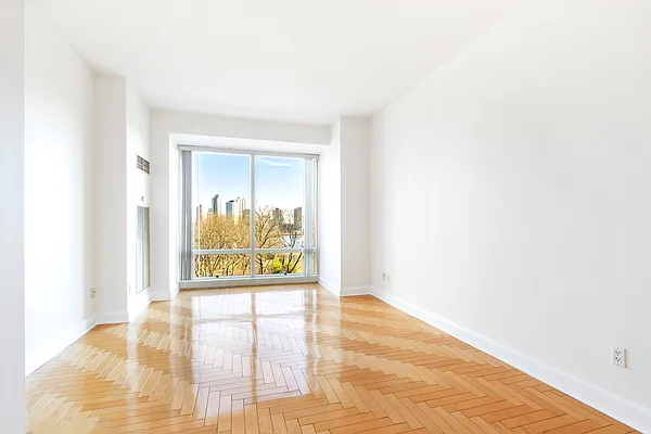 Rented by Compass | media 10