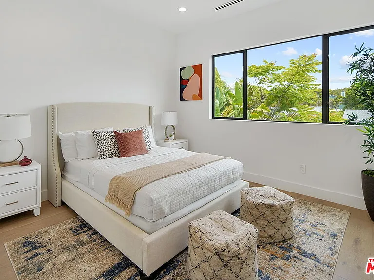 3621 Maplewood Ave — Photo 44