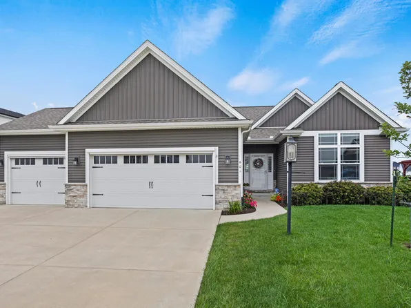 601 Harpers Ferry, Savoy, IL 61874