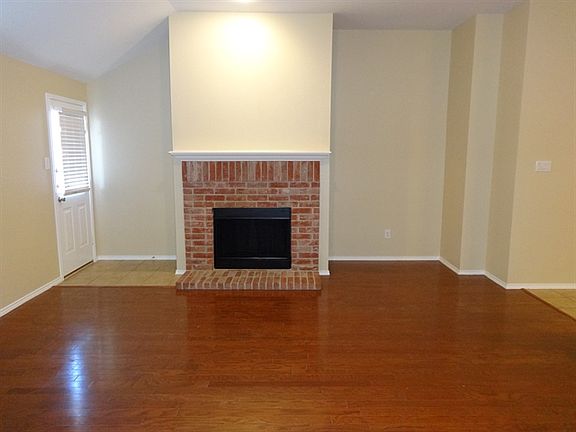 4th image of 6317 Pool View Dr