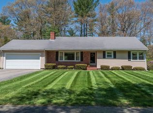 6 Walker Rd, Topsfield, MA 01983