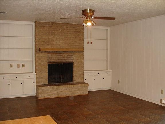 4th image of 11110 Joymeadow Dr