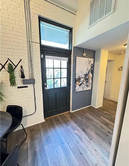 528 Selma St #B — Photo 8