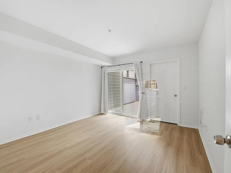 8100 Oceanview Ter #119 — Photo 11
