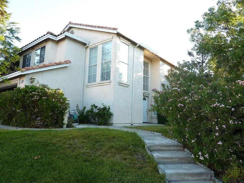 1230 Beaulieu Dr photo 1
