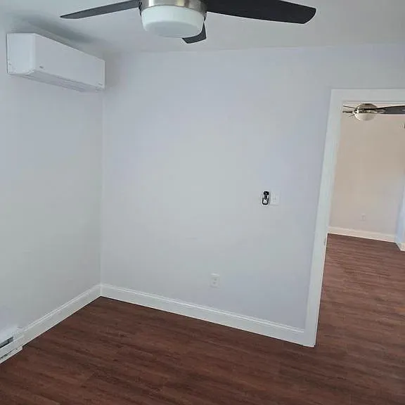 5927 Ridge Ave #1R — Photo 2