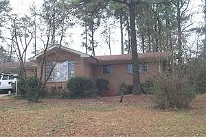 2nd image of 2233 Doris Dr