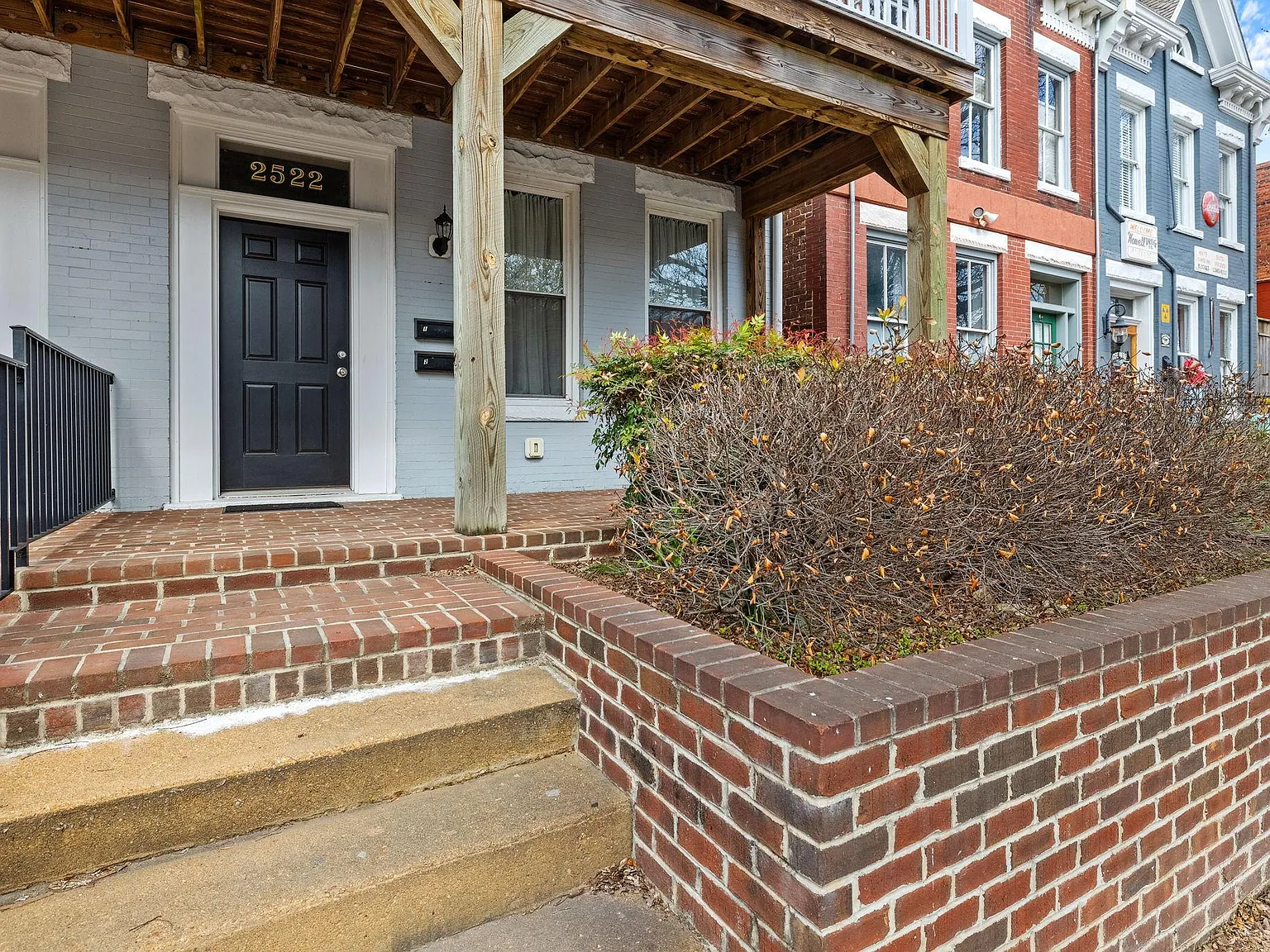 2524 W Main St — Photo 2