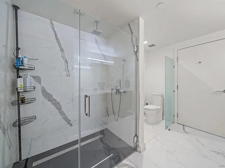 1388 Kettner #1205 — Photo 21