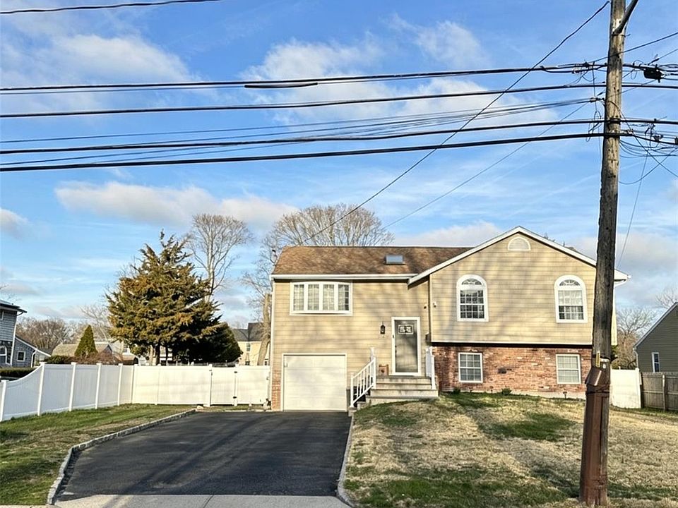 1st image of 249 Bayport Avenue