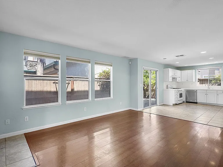 1 Challen Ct — Photo 5