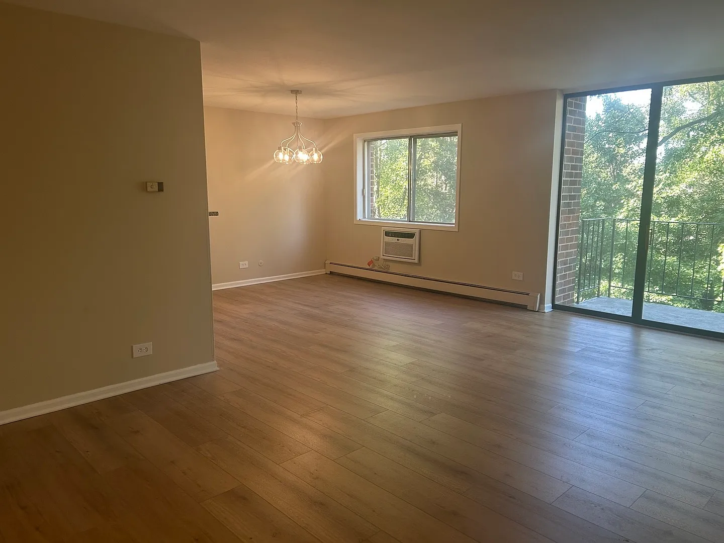 1 bed, 816 sqft, $1,445 — Photo 4
