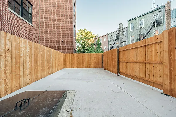 Rented by Nooklyn NYC LLC | media 15