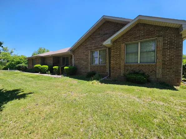 506 Moon Valley Road, Ozark, MO 65721